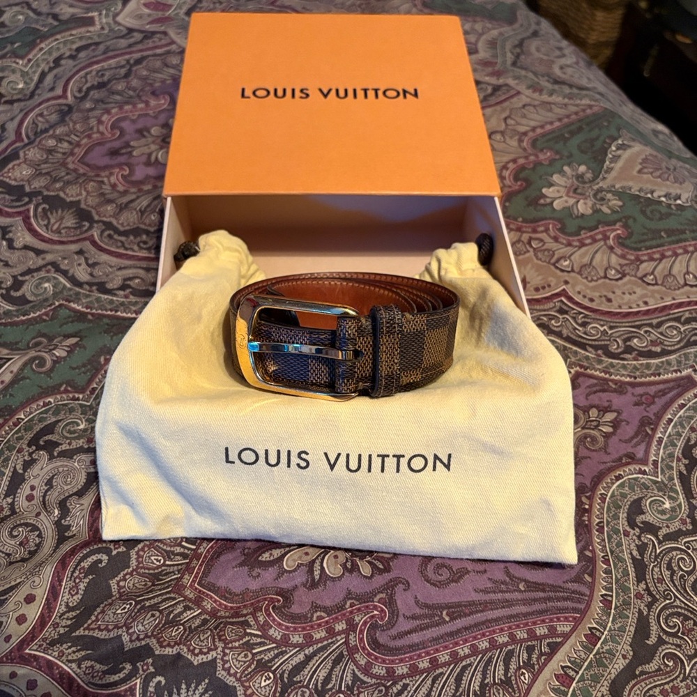 Louis Vuitton Daimier belt # luxurious